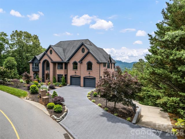 9 Perrion Avenue, Weaverville, NC 28787
