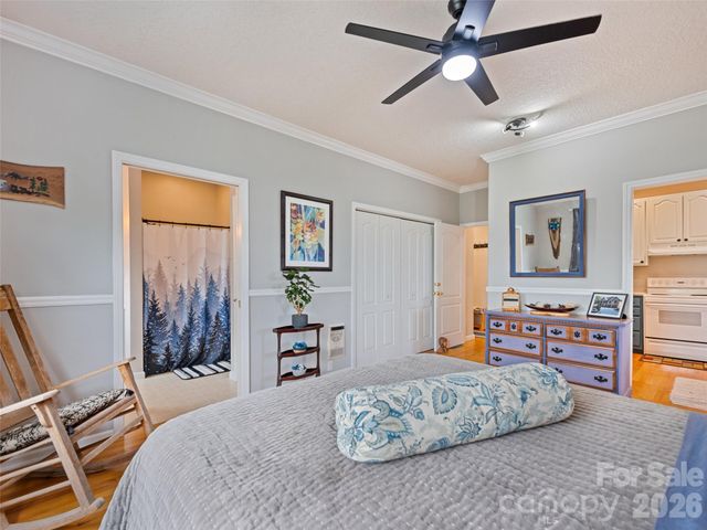 9 Perrion Avenue, Weaverville, NC 28787