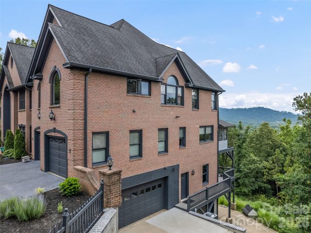 9 Perrion Avenue, Weaverville, NC 28787