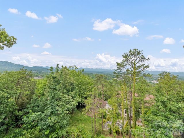 9 Perrion Avenue, Weaverville, NC 28787