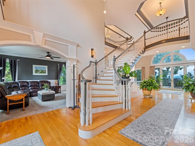 9 Perrion Avenue, Weaverville, NC 28787
