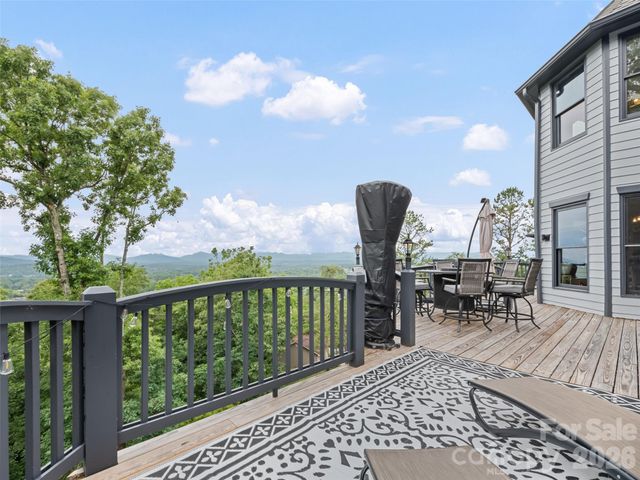 9 Perrion Avenue, Weaverville, NC 28787