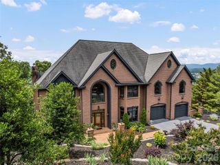 9 Perrion Avenue, Weaverville, NC 28787
