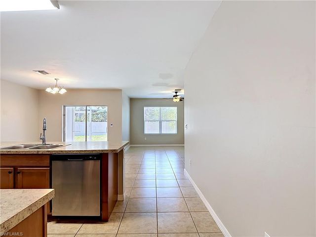 330 SW 31st ST, Cape Coral, FL 33914