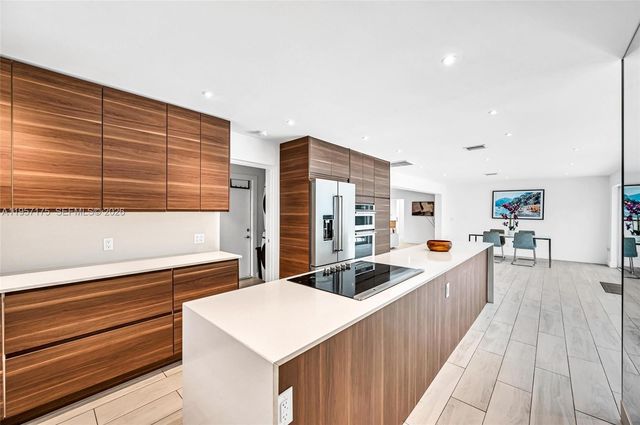 1080 NE 104th St, Miami Shores, FL 33138