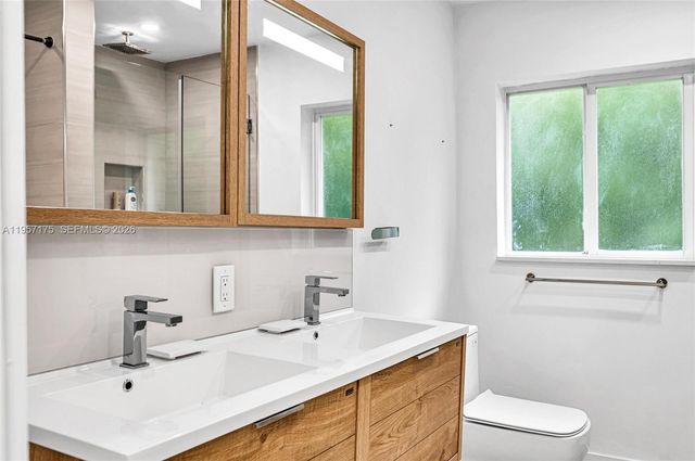 1080 NE 104th St, Miami Shores, FL 33138