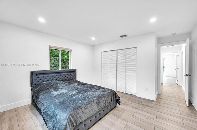 1080 NE 104th St, Miami Shores, FL 33138