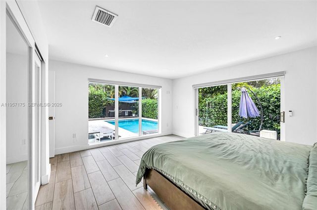 1080 NE 104th St, Miami Shores, FL 33138