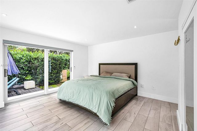 1080 NE 104th St, Miami Shores, FL 33138