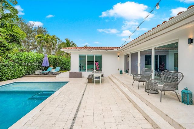 1080 NE 104th St, Miami Shores, FL 33138