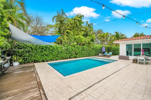 1080 NE 104th St, Miami Shores, FL 33138