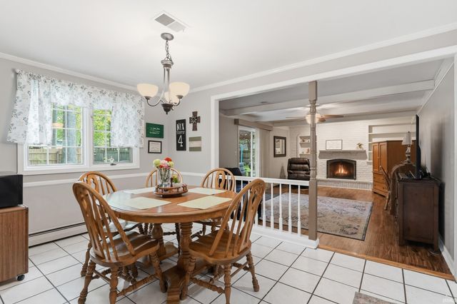 5018 Oak Creek Court, Fort Wayne, IN 46835