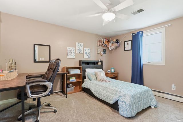 5018 Oak Creek Court, Fort Wayne, IN 46835