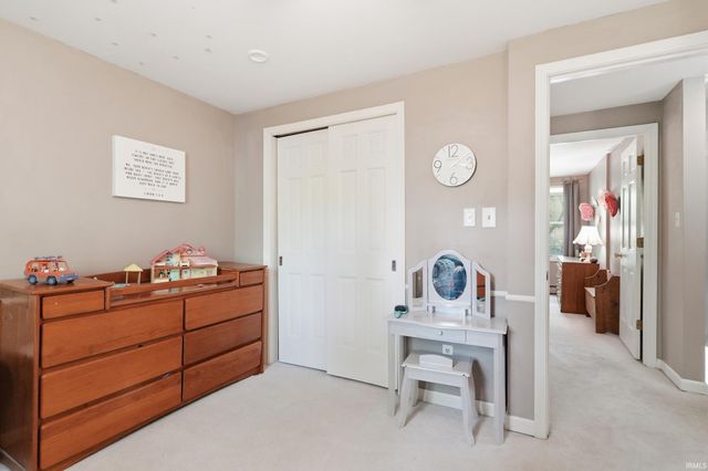 5018 Oak Creek Court, Fort Wayne, IN 46835