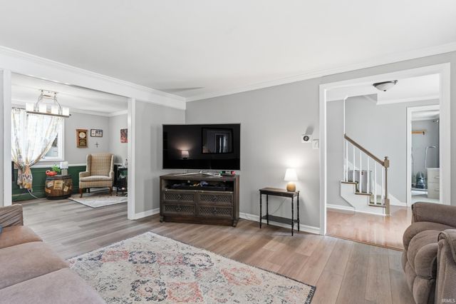 5018 Oak Creek Court, Fort Wayne, IN 46835