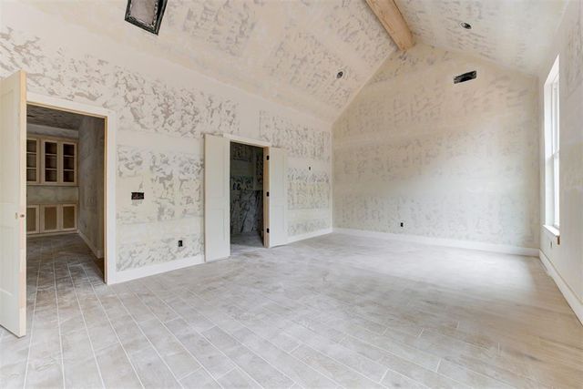 30 N Oaks Road, Harrah, OK 73045