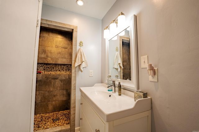 220 W Lawson Road, Alexander, AR 72002