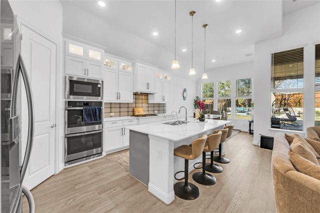 2218 Christopher Lane, Euless, TX 76040