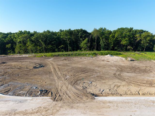 13716 Quail Ridge Drive, Urbandale, IA 50323