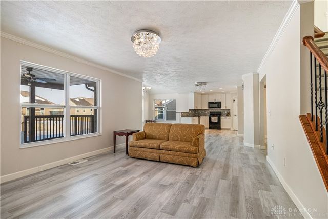 8041 Bushclover Drive, Tipp City, OH 45371