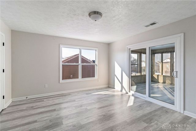 8041 Bushclover Drive, Tipp City, OH 45371