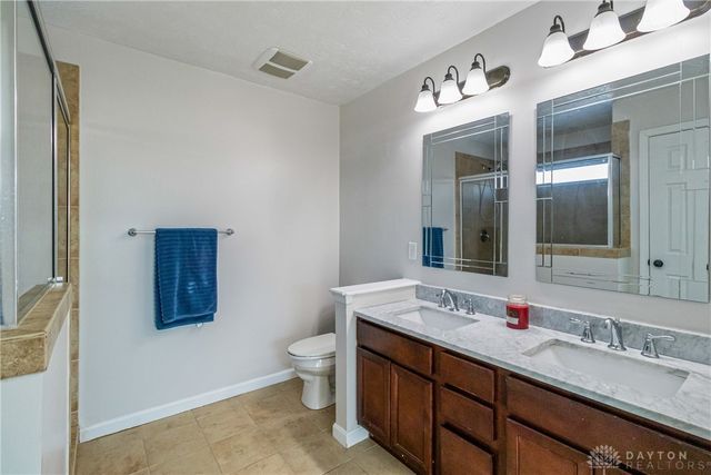 8041 Bushclover Drive, Tipp City, OH 45371