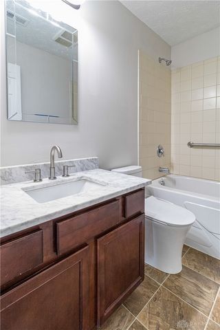 8041 Bushclover Drive, Tipp City, OH 45371