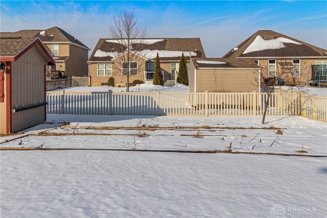 8041 Bushclover Drive, Tipp City, OH 45371