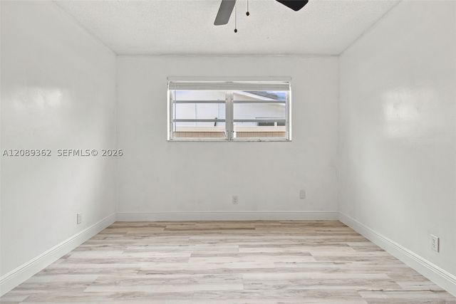 5206 Garfield St, Hollywood, FL 33021
