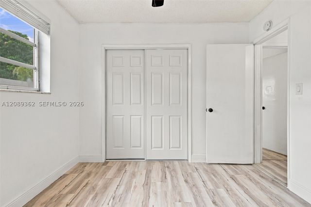 5206 Garfield St, Hollywood, FL 33021