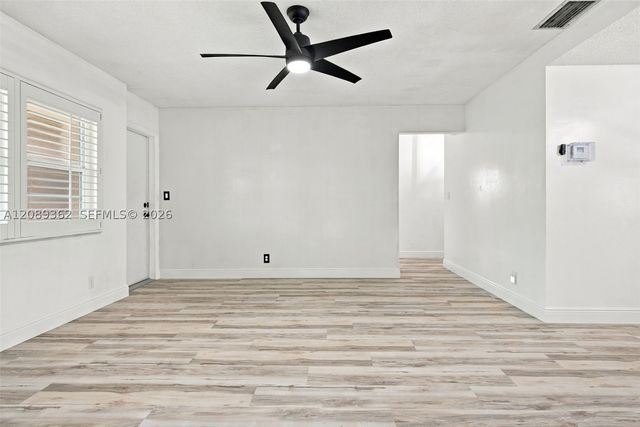 5206 Garfield St, Hollywood, FL 33021