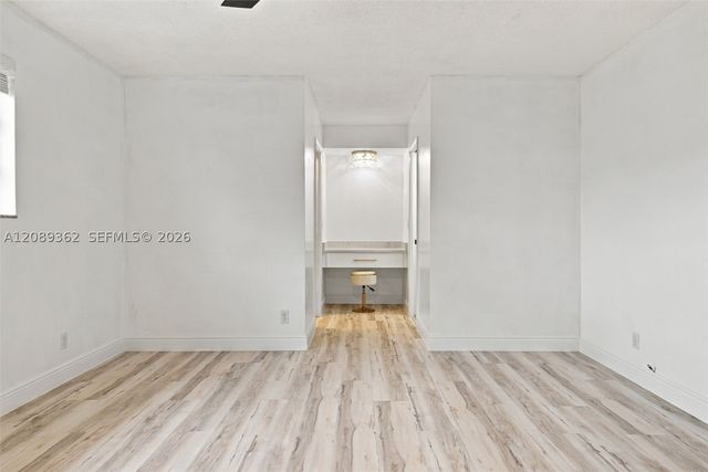 5206 Garfield St, Hollywood, FL 33021