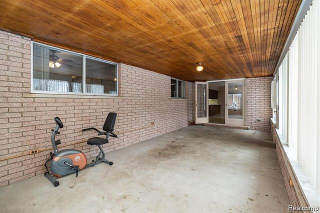 14066 Castle Avenue, Warren, MI 48088