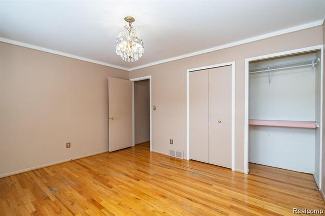 14066 Castle Avenue, Warren, MI 48088