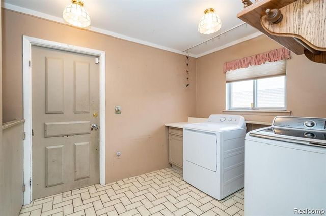 14066 Castle Avenue, Warren, MI 48088