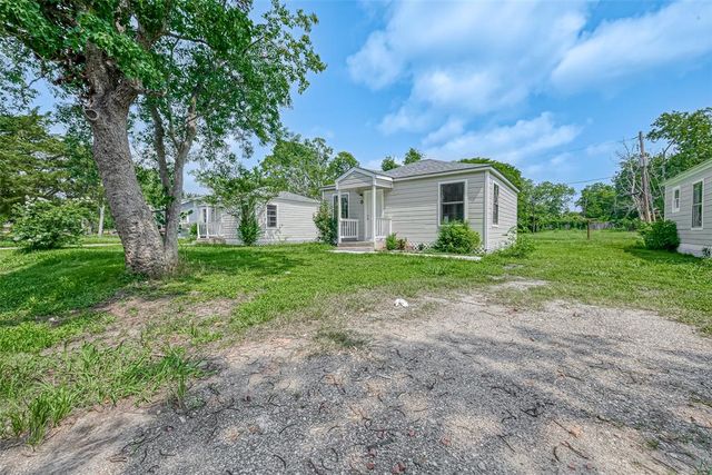 3 Jennische Street, Baytown, TX 77520