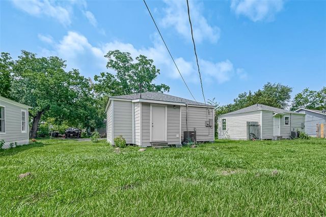 3 Jennische Street, Baytown, TX 77520