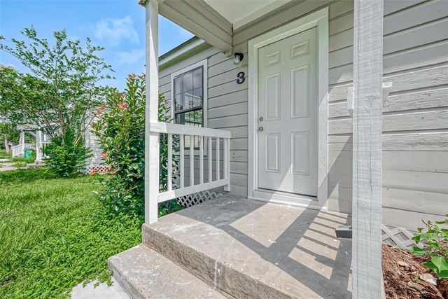 3 Jennische Street, Baytown, TX 77520