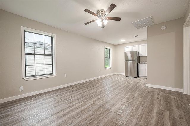 3 Jennische Street, Baytown, TX 77520