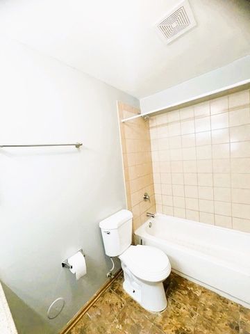 7853 S Normal Avenue 1, Chicago, IL 60620