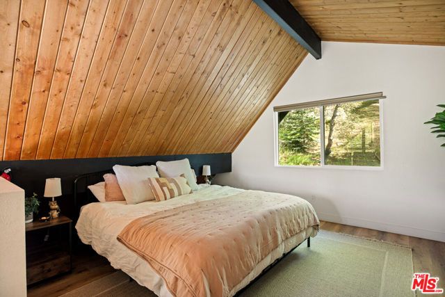 26364 Thunderbird Drive, Lake Arrowhead, CA 92352