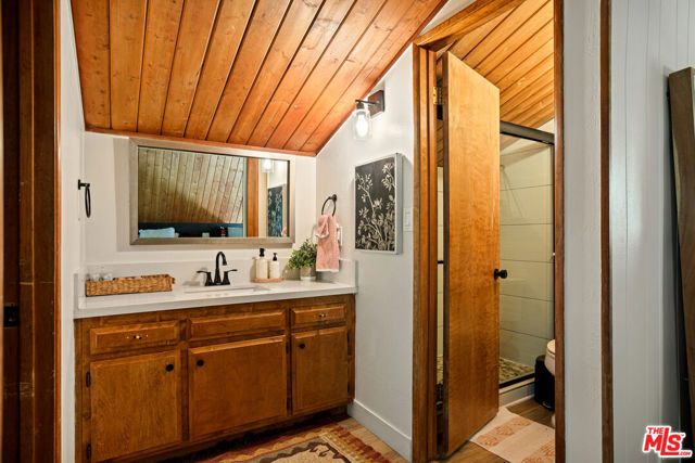 26364 Thunderbird Drive, Lake Arrowhead, CA 92352