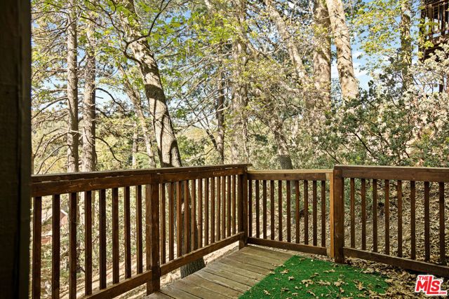 26364 Thunderbird Drive, Lake Arrowhead, CA 92352