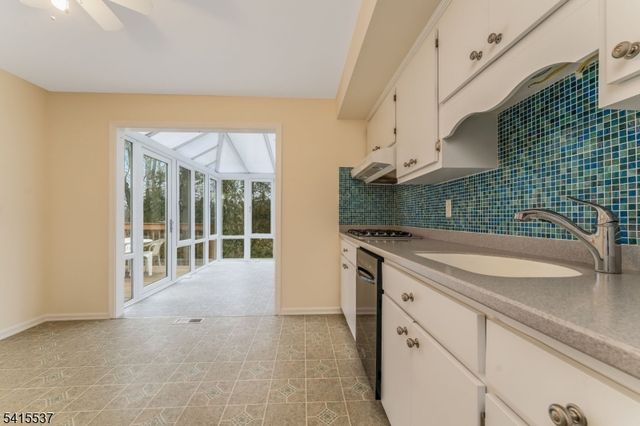 21 Slope Dr, Mansfield Twp., NJ 07840