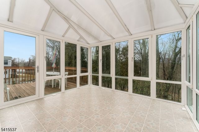 21 Slope Dr, Mansfield Twp., NJ 07840