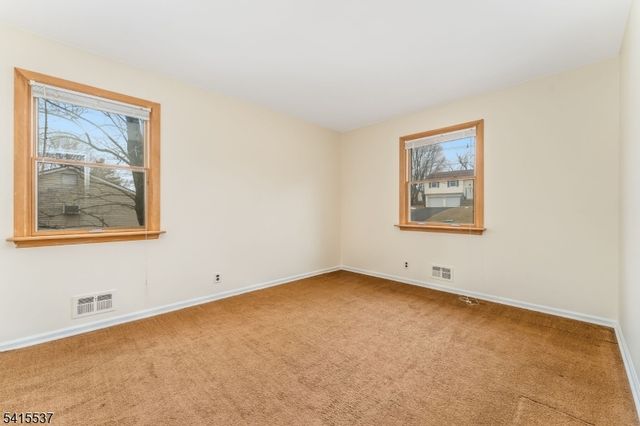 21 Slope Dr, Mansfield Twp., NJ 07840