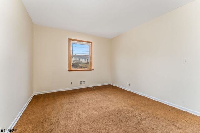 21 Slope Dr, Mansfield Twp., NJ 07840