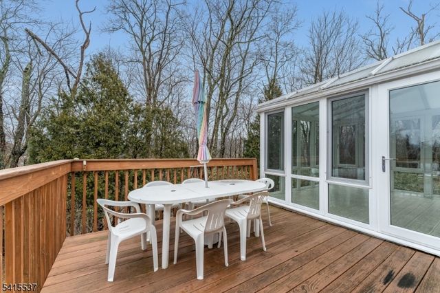 21 Slope Dr, Mansfield Twp., NJ 07840