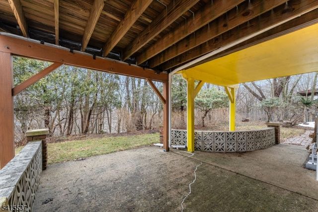 21 Slope Dr, Mansfield Twp., NJ 07840