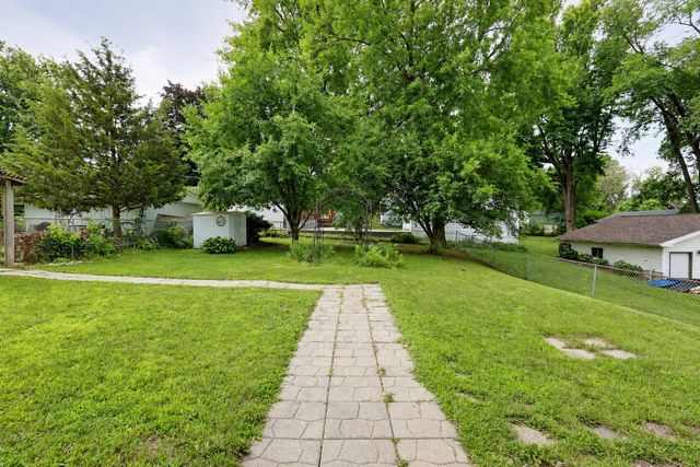 5810 University Avenue, Des Moines, IA 50311